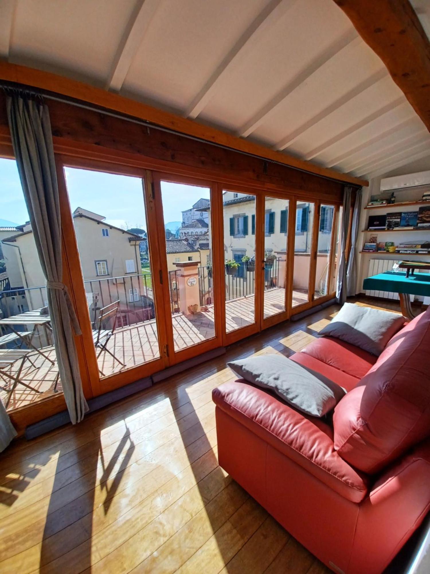 Terrazza Coccode' Spazioso Con Vista Mozzafiato! 루카 외부 사진