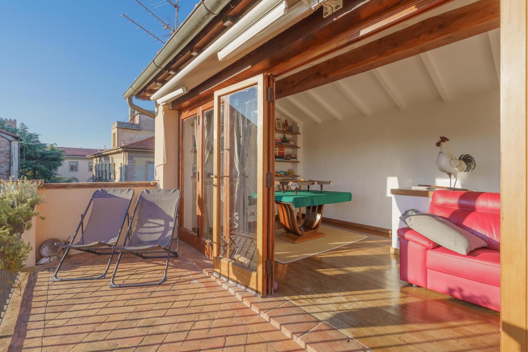 Terrazza Coccode' Spazioso Con Vista Mozzafiato! 루카 외부 사진
